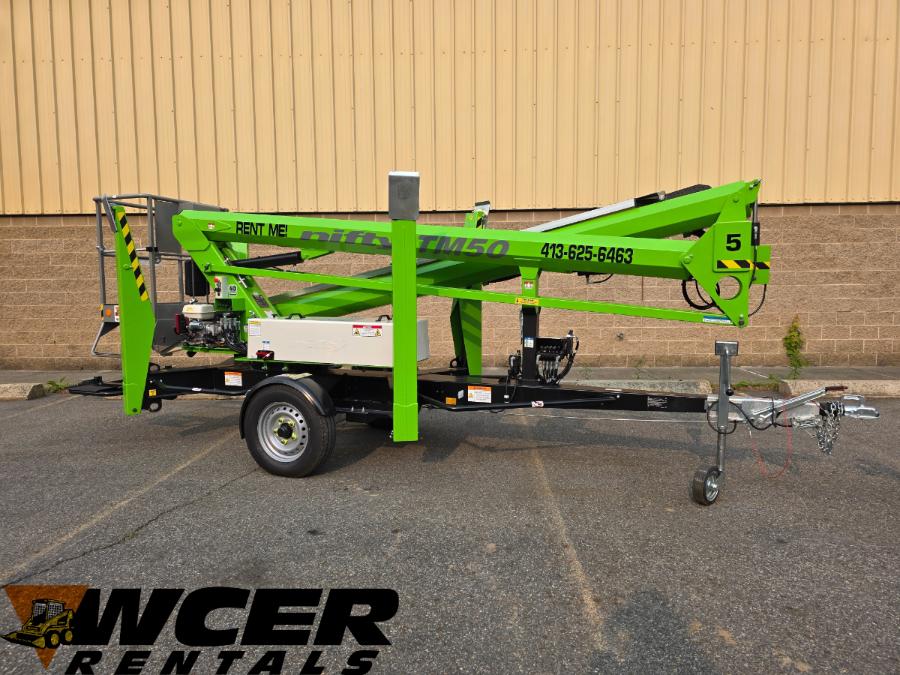 Niftylift TM 50 50' Towable Articulating Lift Outriggers